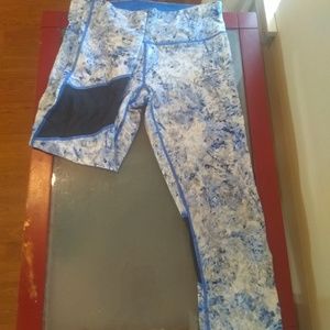 Calvin Klein workout Capris